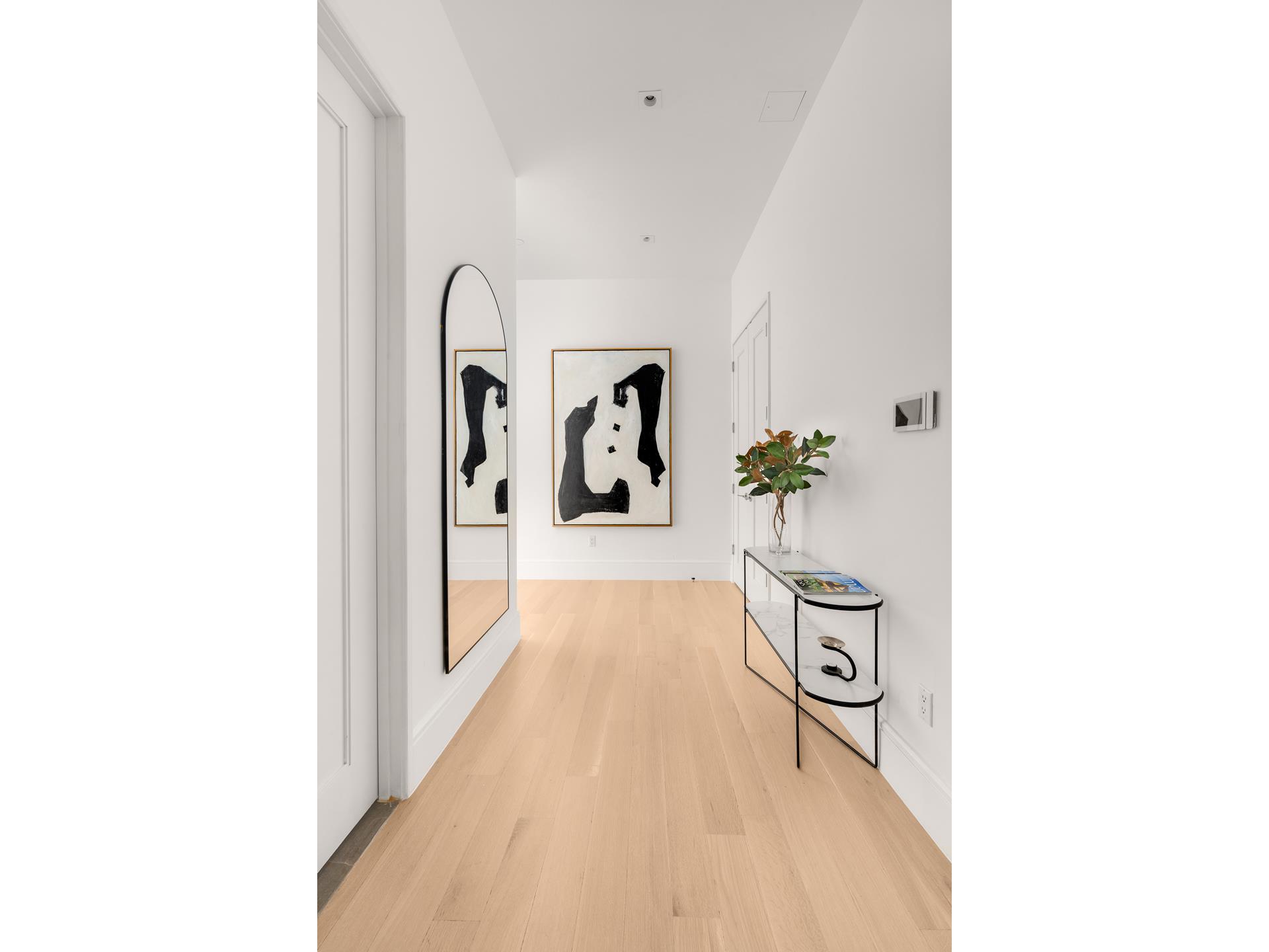 215 E 19TH Street 4D