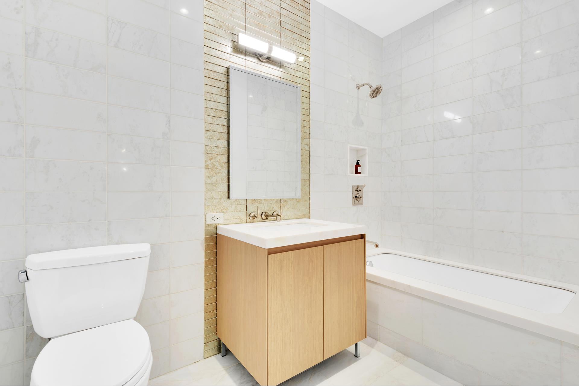 215 E 19TH Street 4D