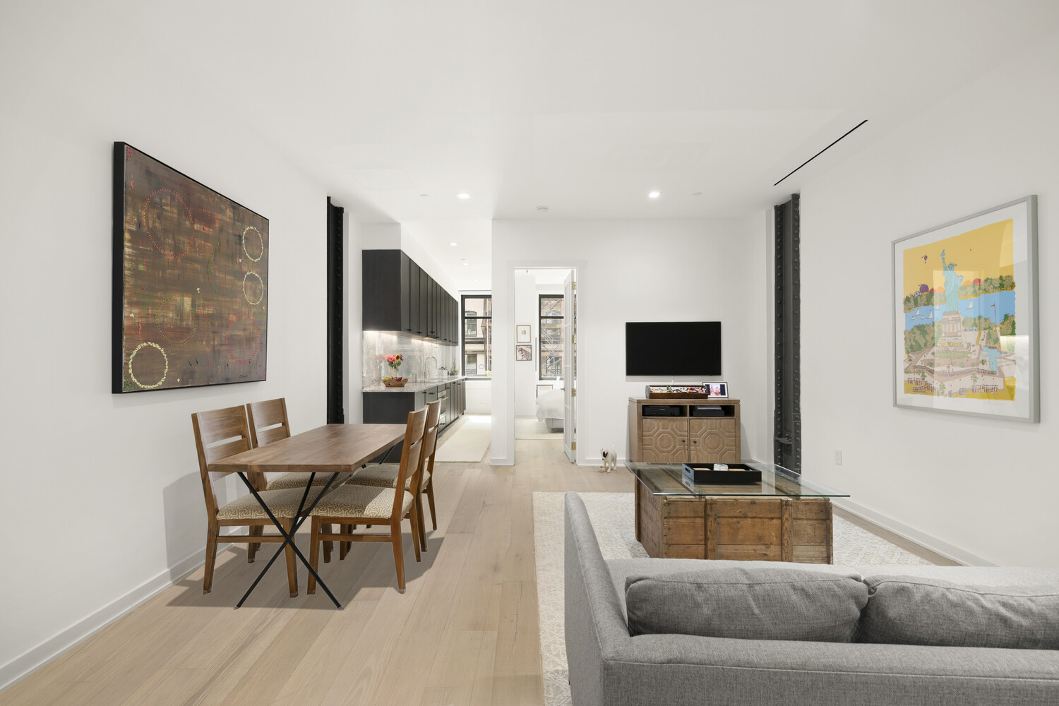 181 HUDSON Street 2B