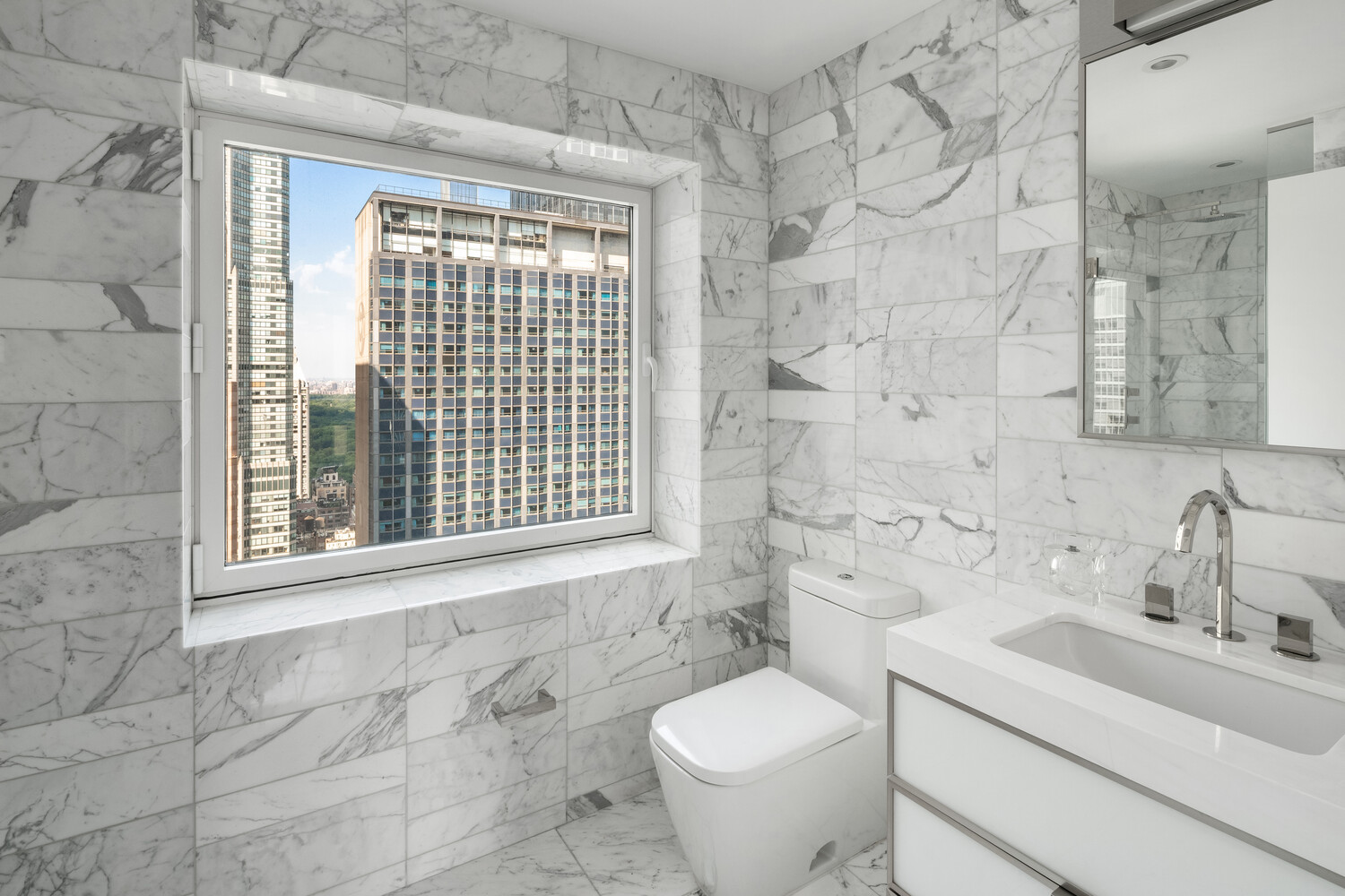 135 W 52ND Street PH5S