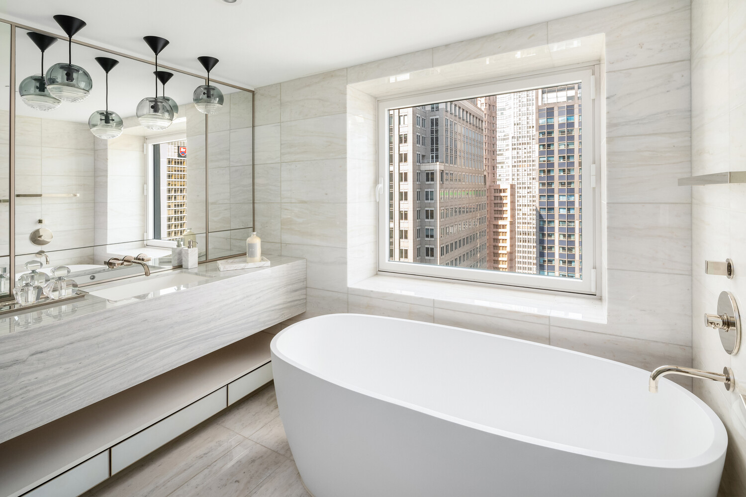 135 W 52ND Street PH5S