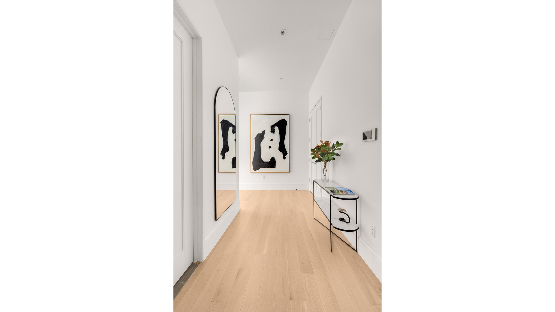 215 E 19TH Street 10B