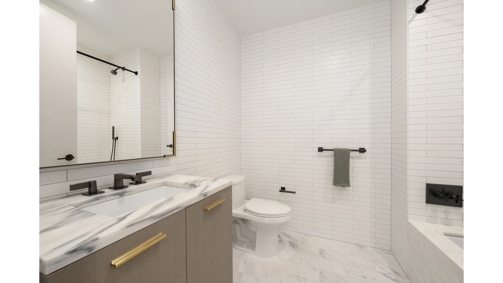91 LEONARD Street PH1