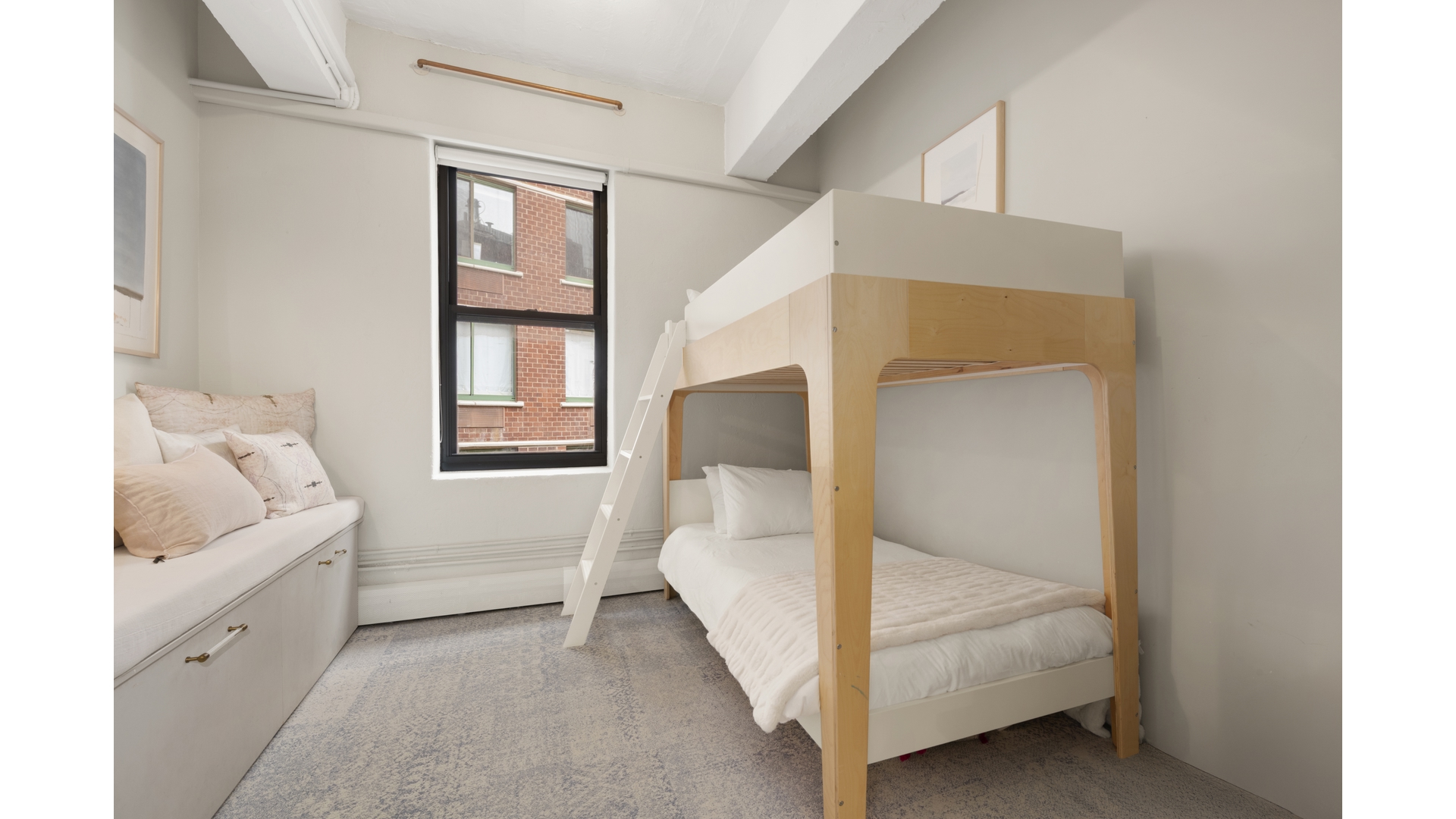 83 MURRAY Street 4