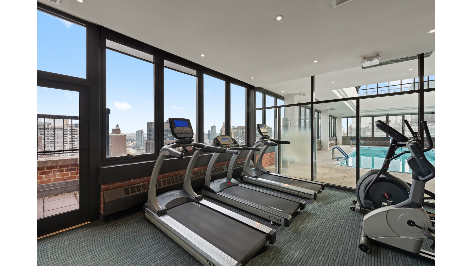 300 E 54TH Street 19DE