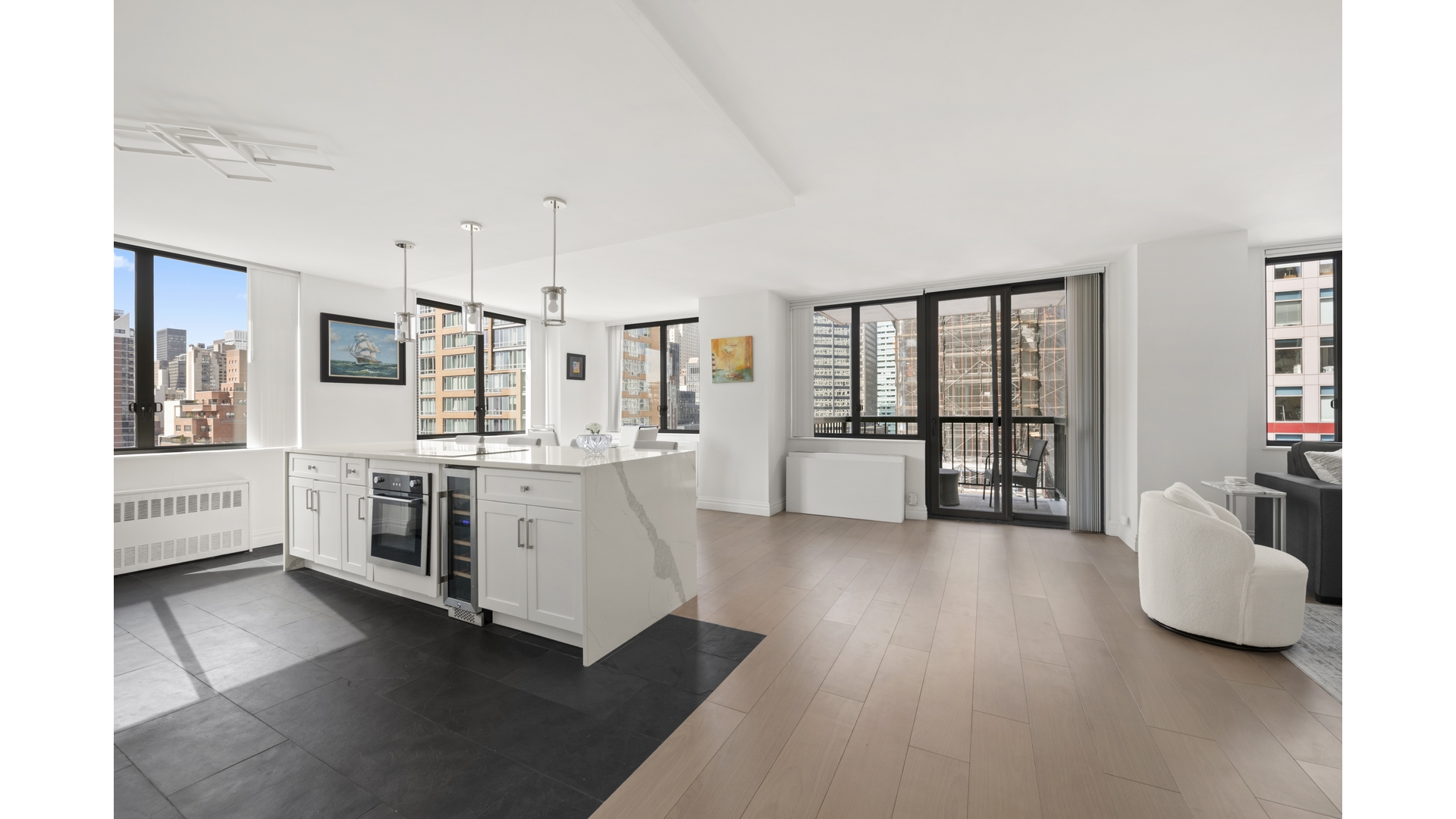 300 E 54TH Street 19DE