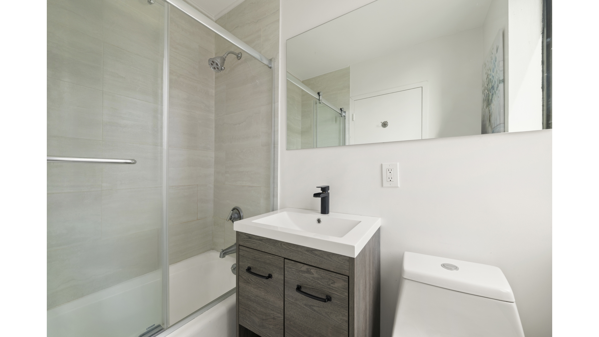 300 E 54TH Street 19DE