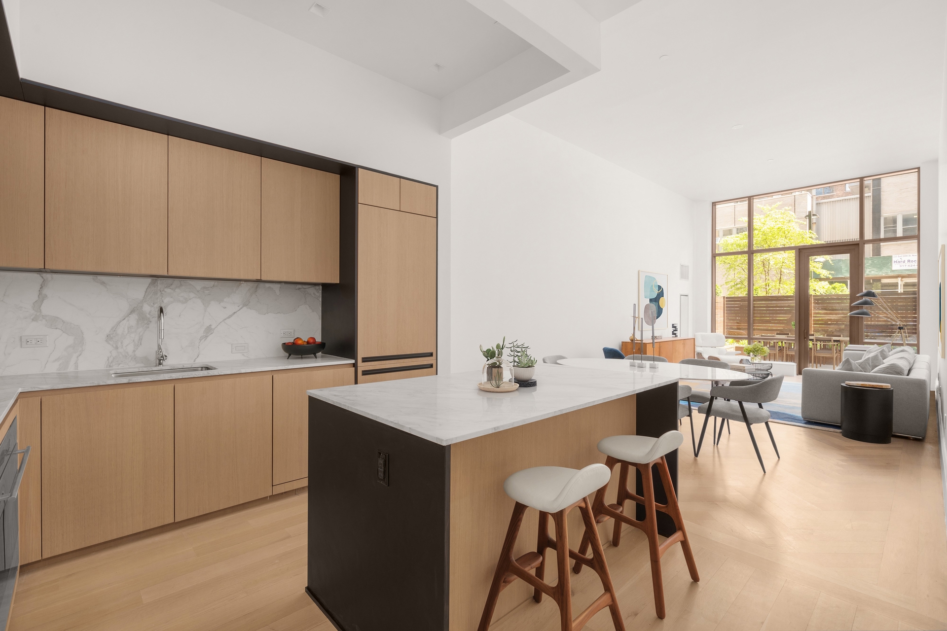 215 E 19TH Street 1D
