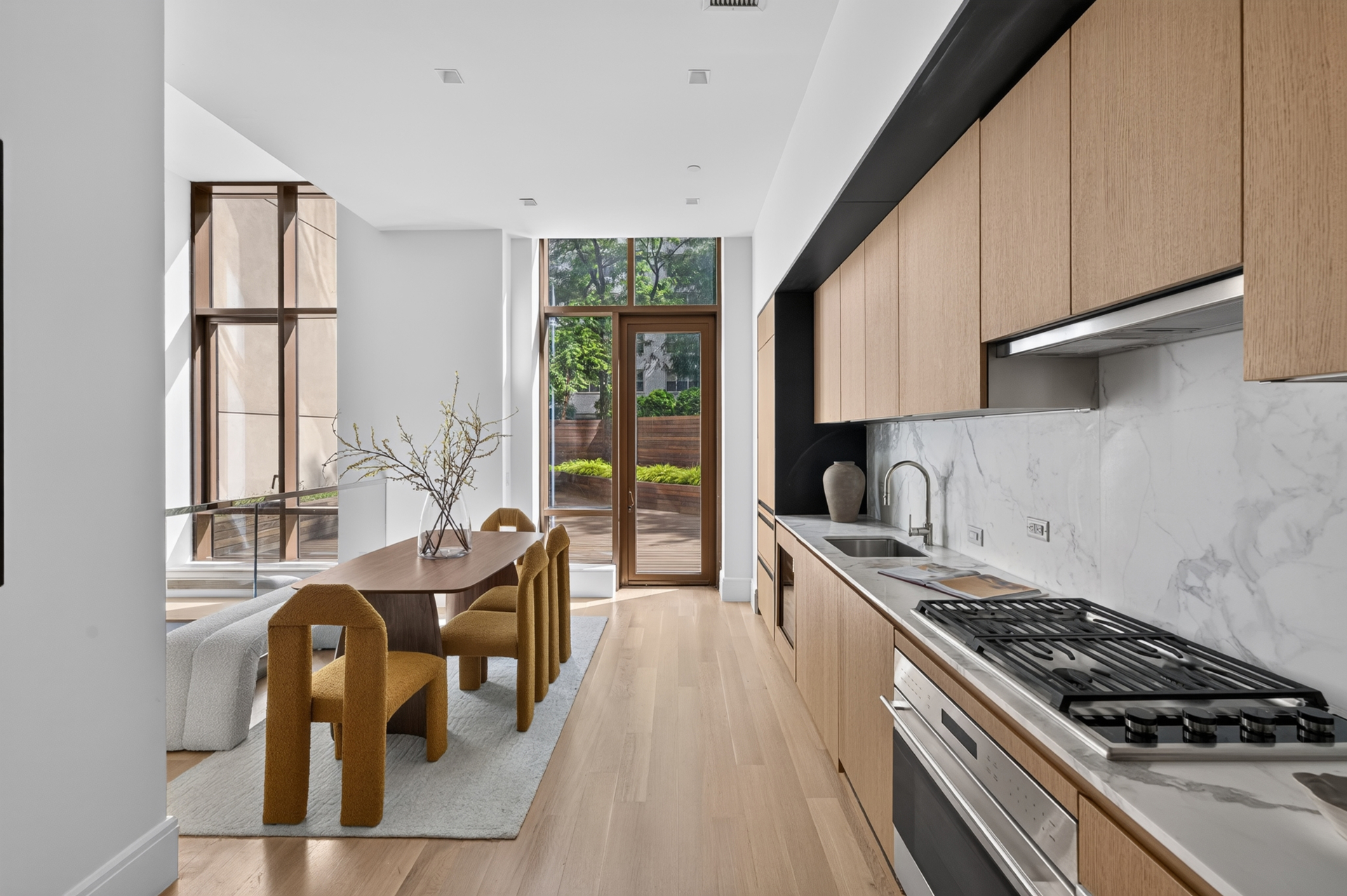 215 E 19TH Street 1G