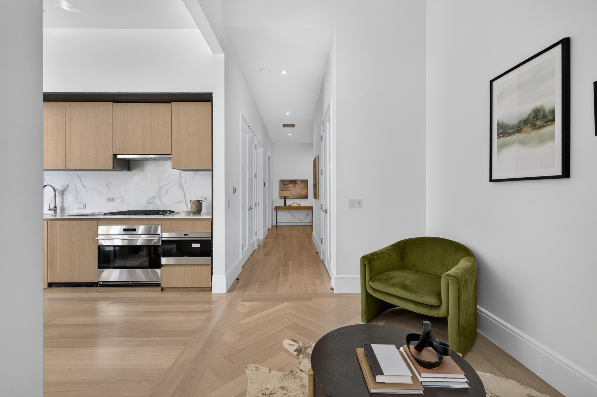 215 E 19TH Street 1G