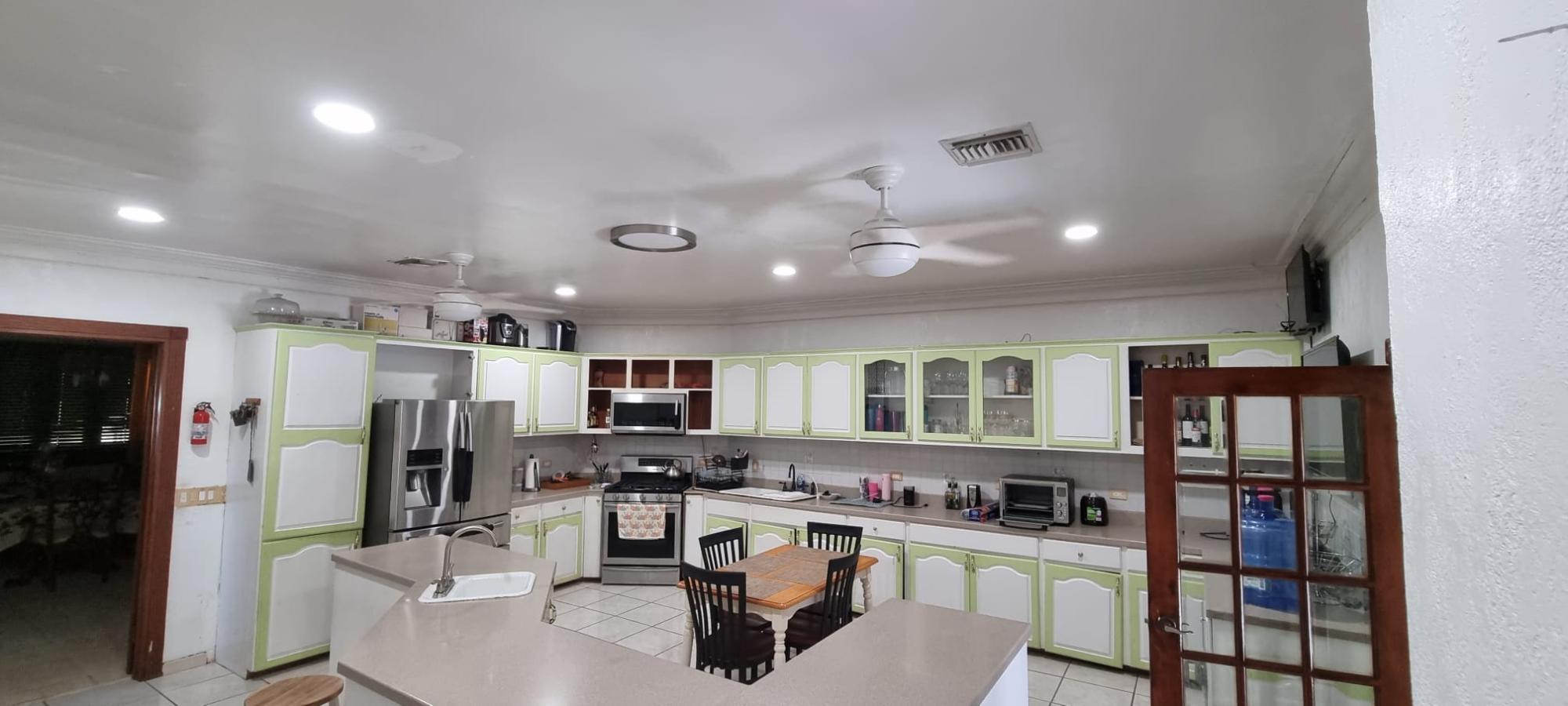SEA BREEZE ESTATES