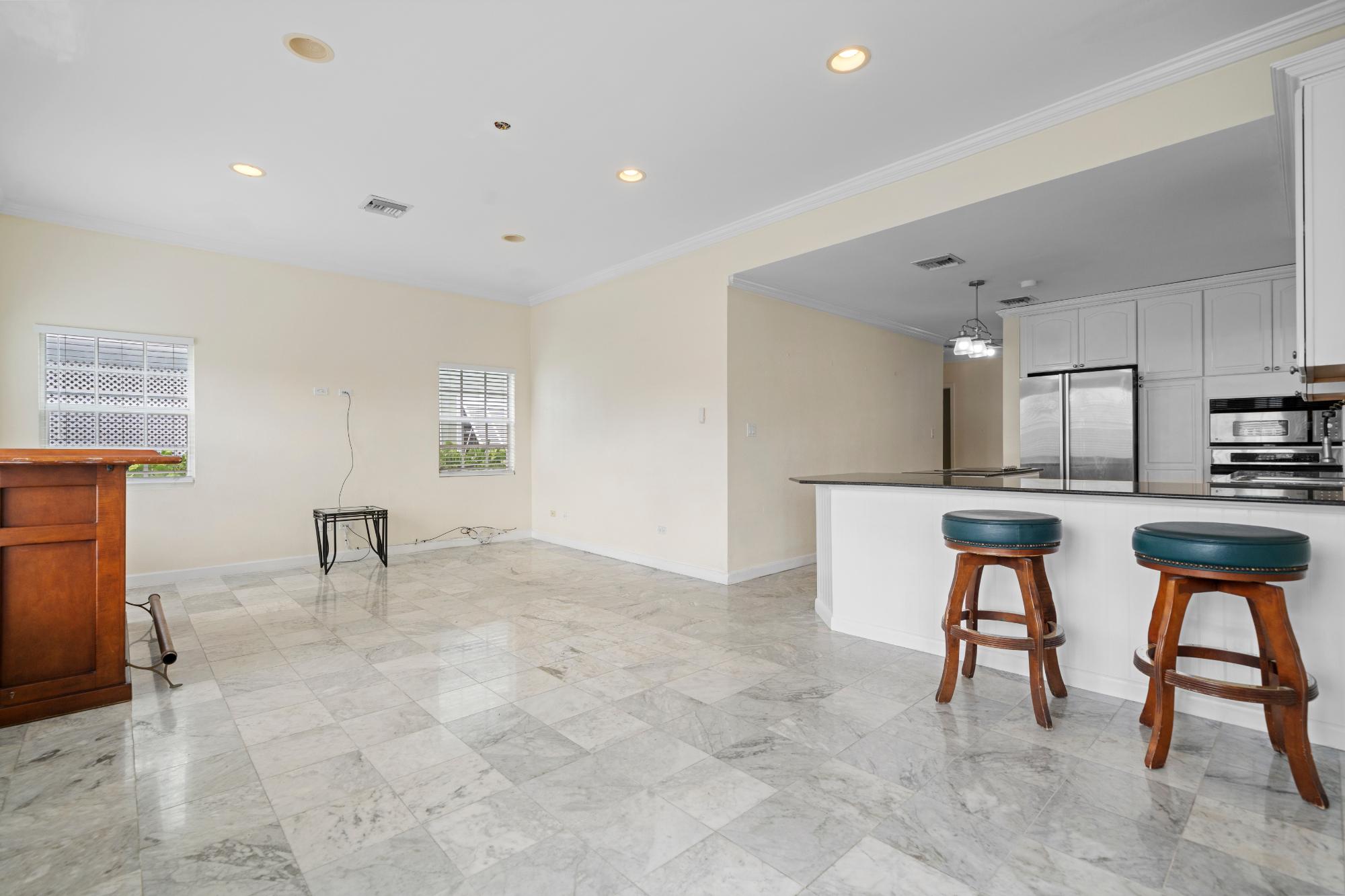 19 GOVERNORS CAY, SANDYPORT