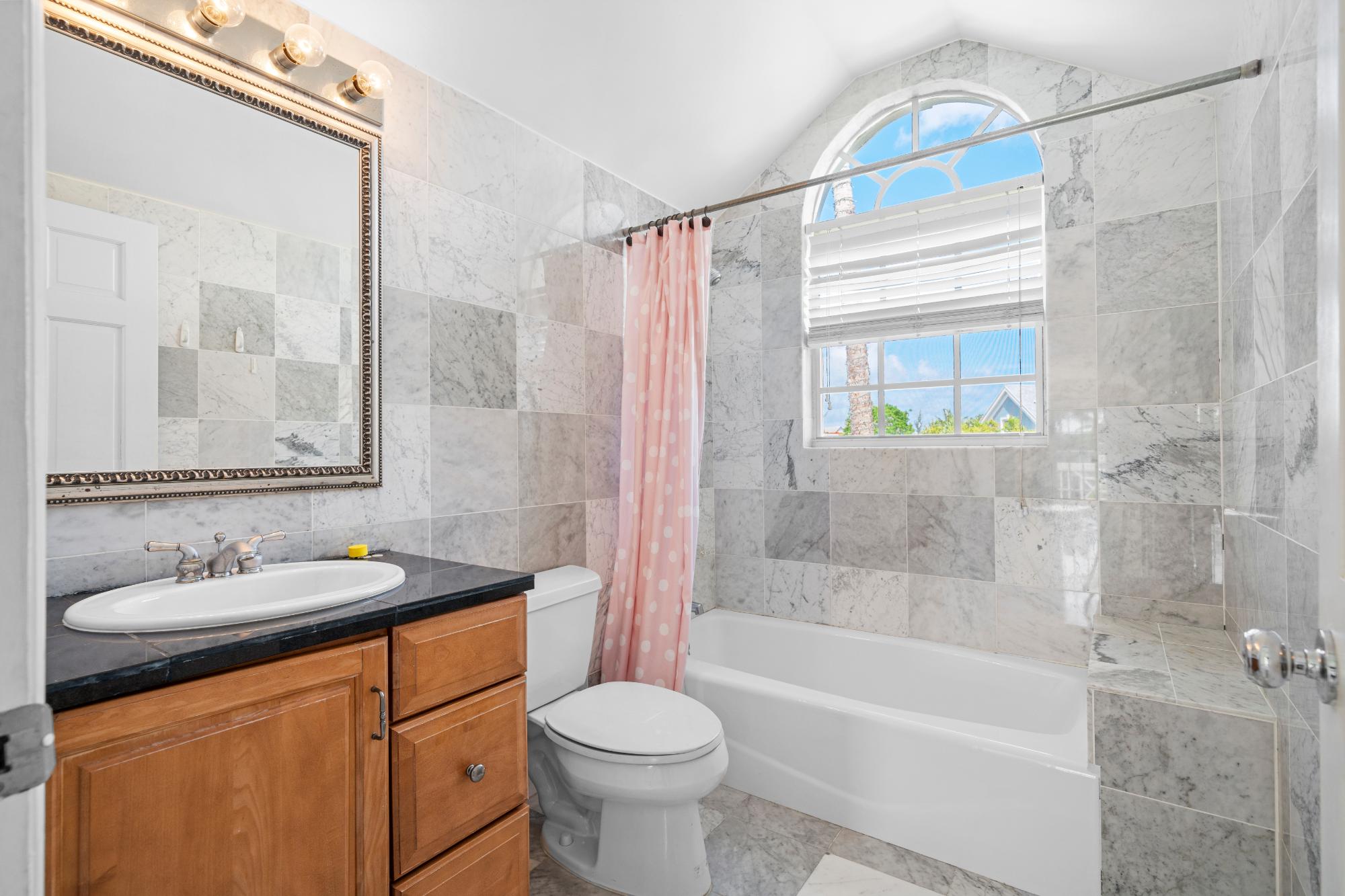 19 GOVERNORS CAY, SANDYPORT