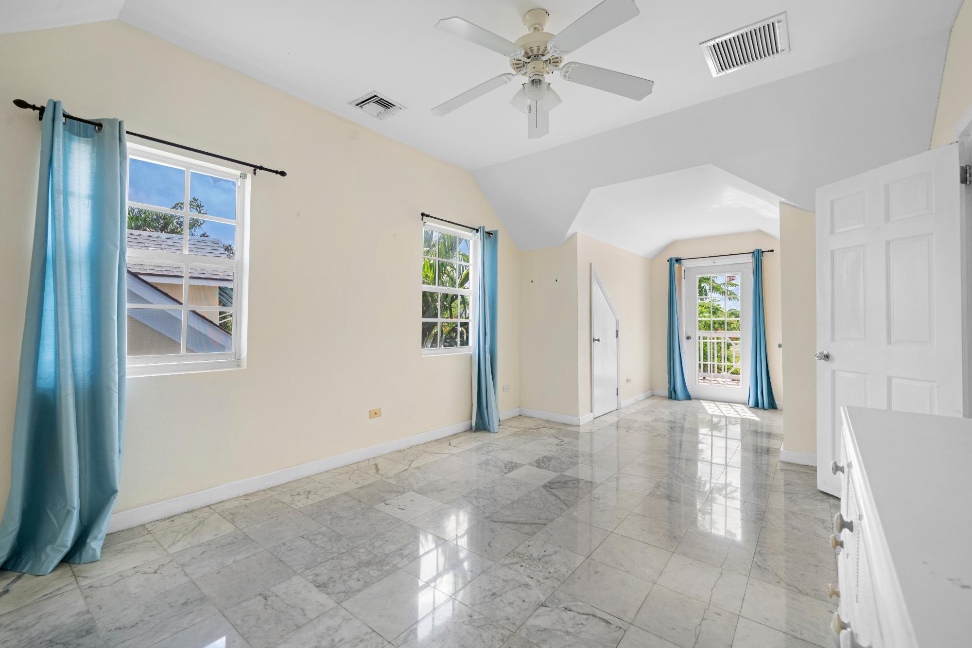 19 GOVERNORS CAY, SANDYPORT