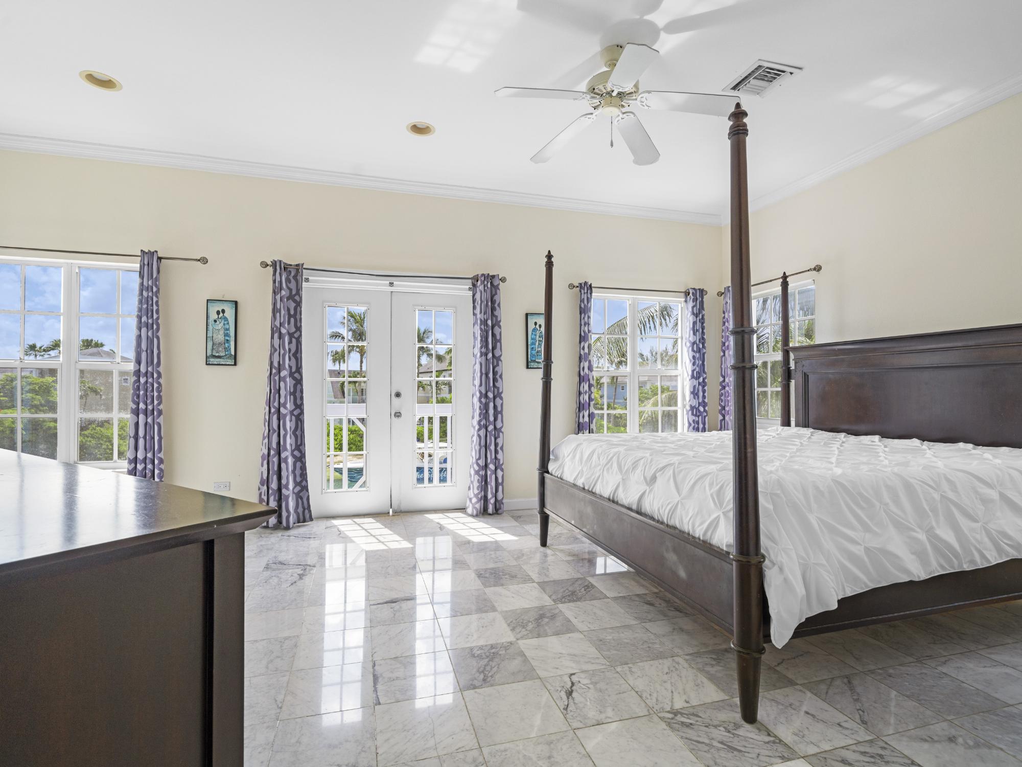 19 GOVERNORS CAY, SANDYPORT