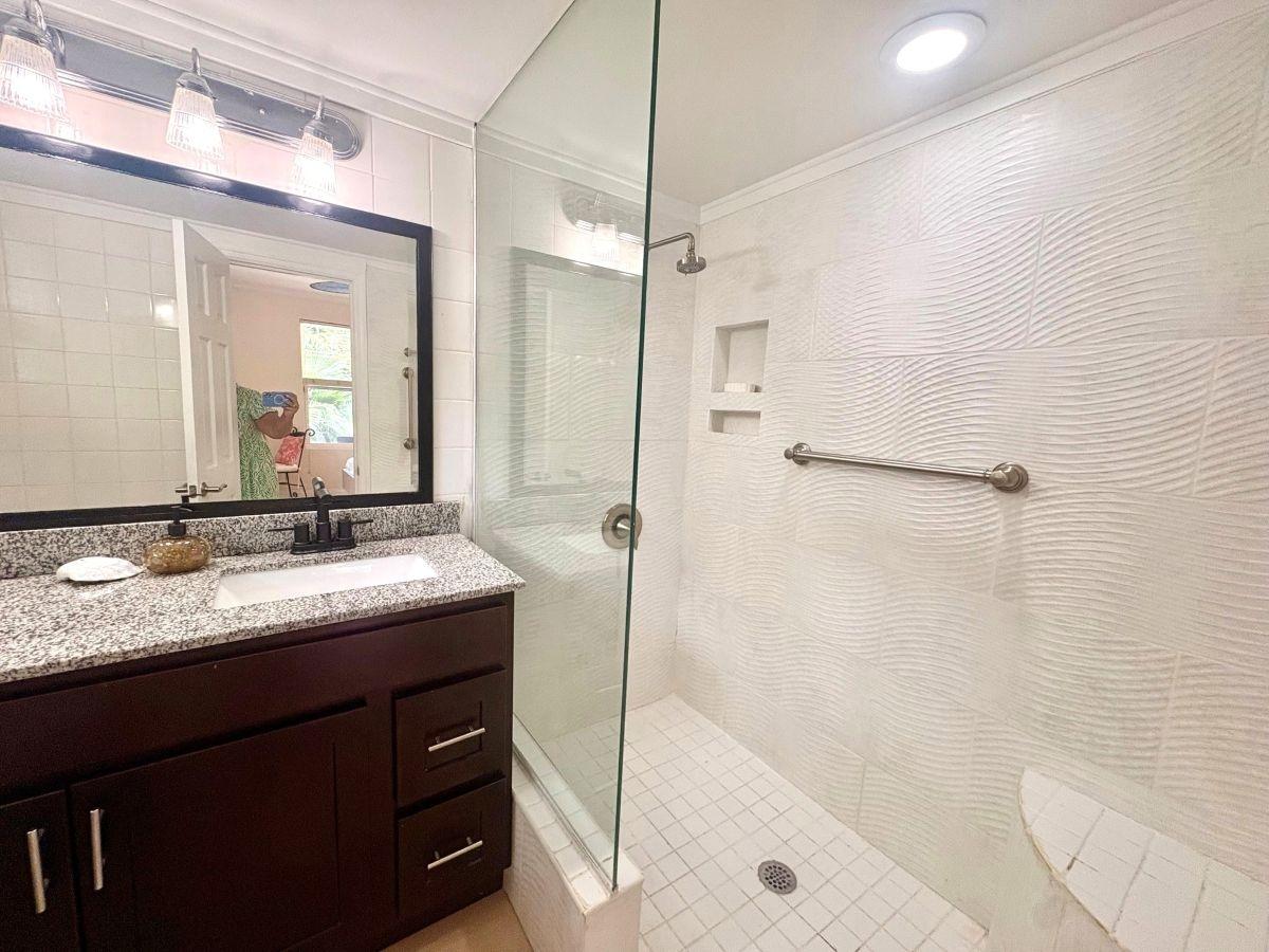UNIT 10 EASTWIND CONDO Unit: 10