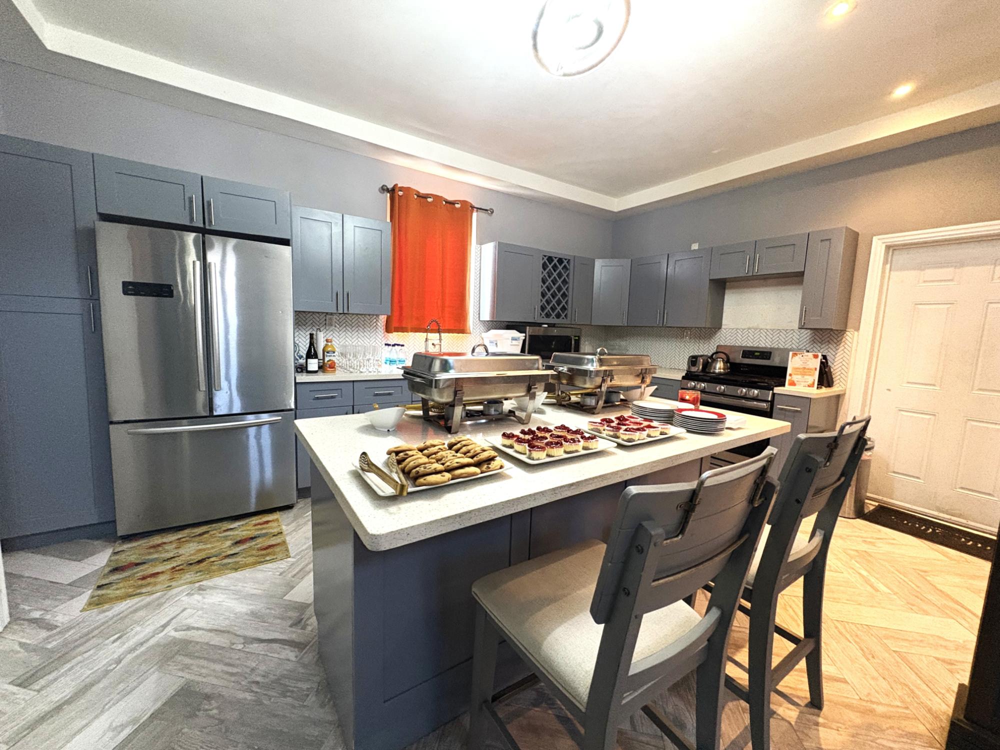 TROPICAL GARDENS OLYMPIC