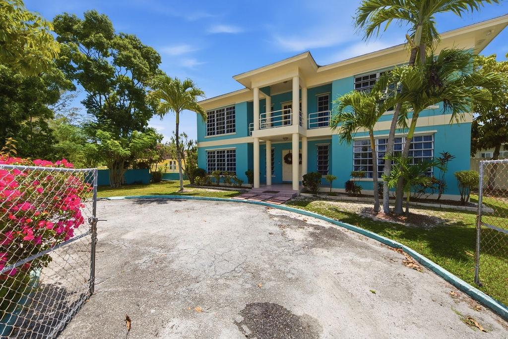 140 WESTWARD VILLAS HOME