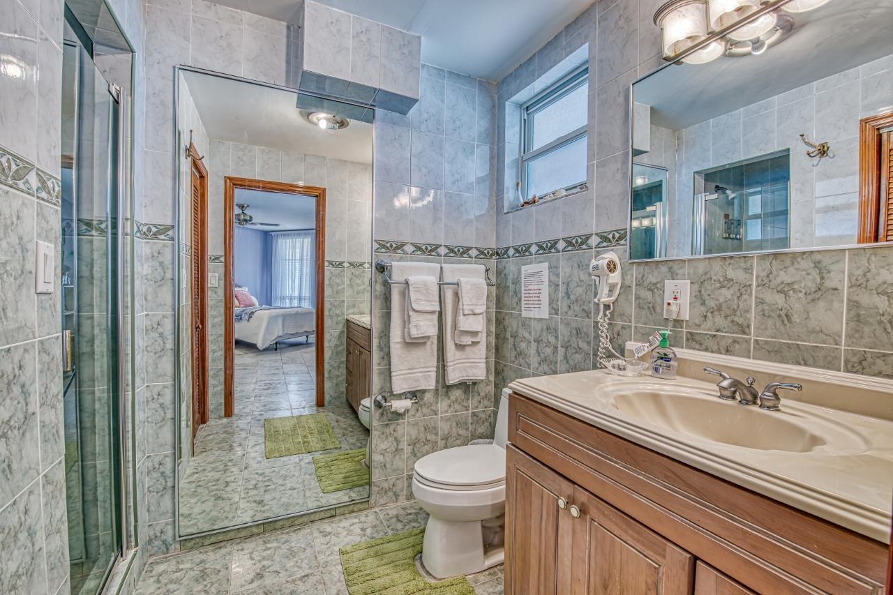 58 SEA GRAPE COURT WEST END