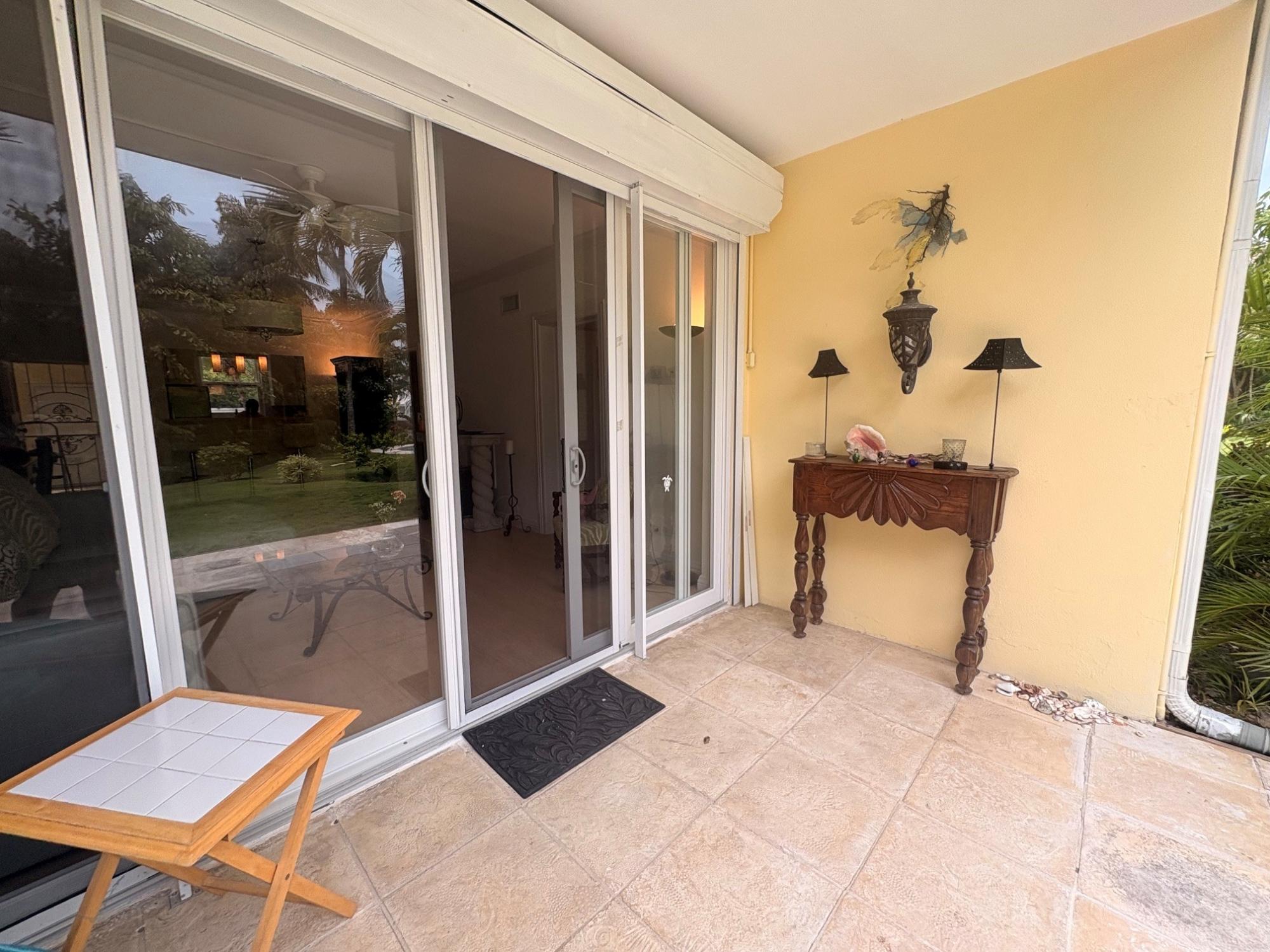 PARADISE ISLAND DR Unit: 10