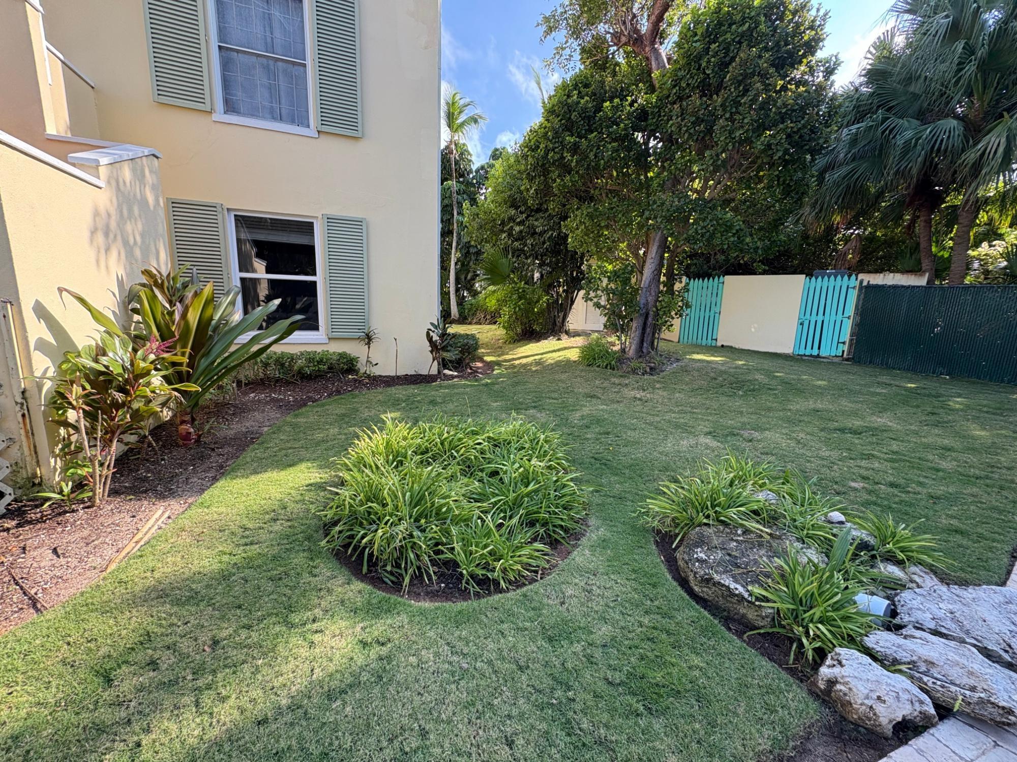PARADISE ISLAND DR Unit: 10