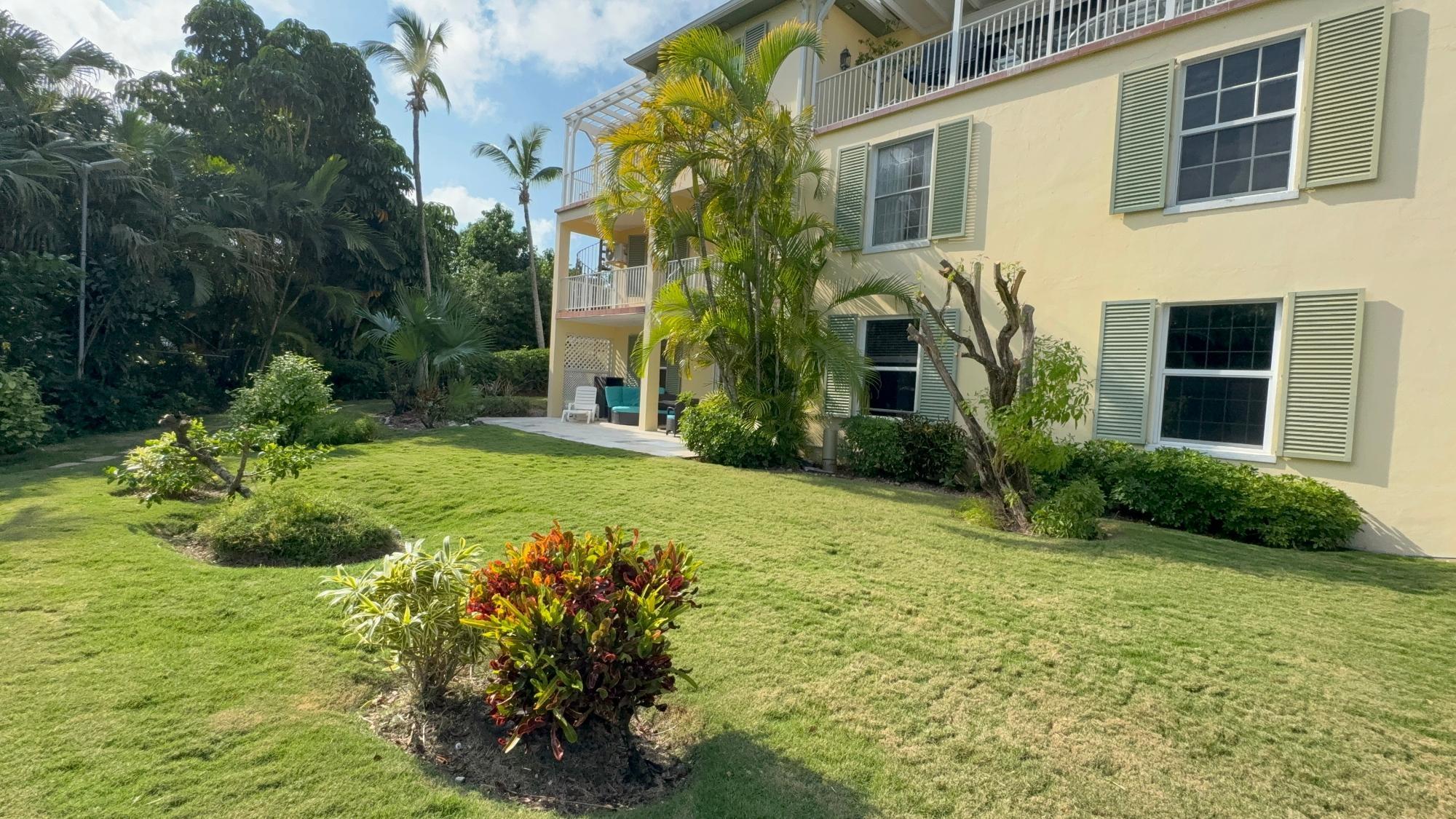 PARADISE ISLAND DR Unit: 10