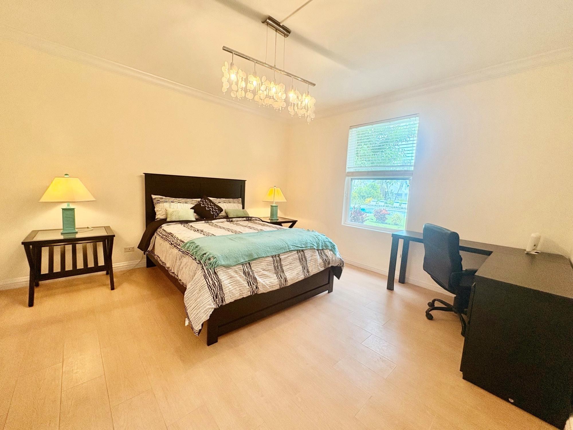 PARADISE ISLAND DR Unit: 10