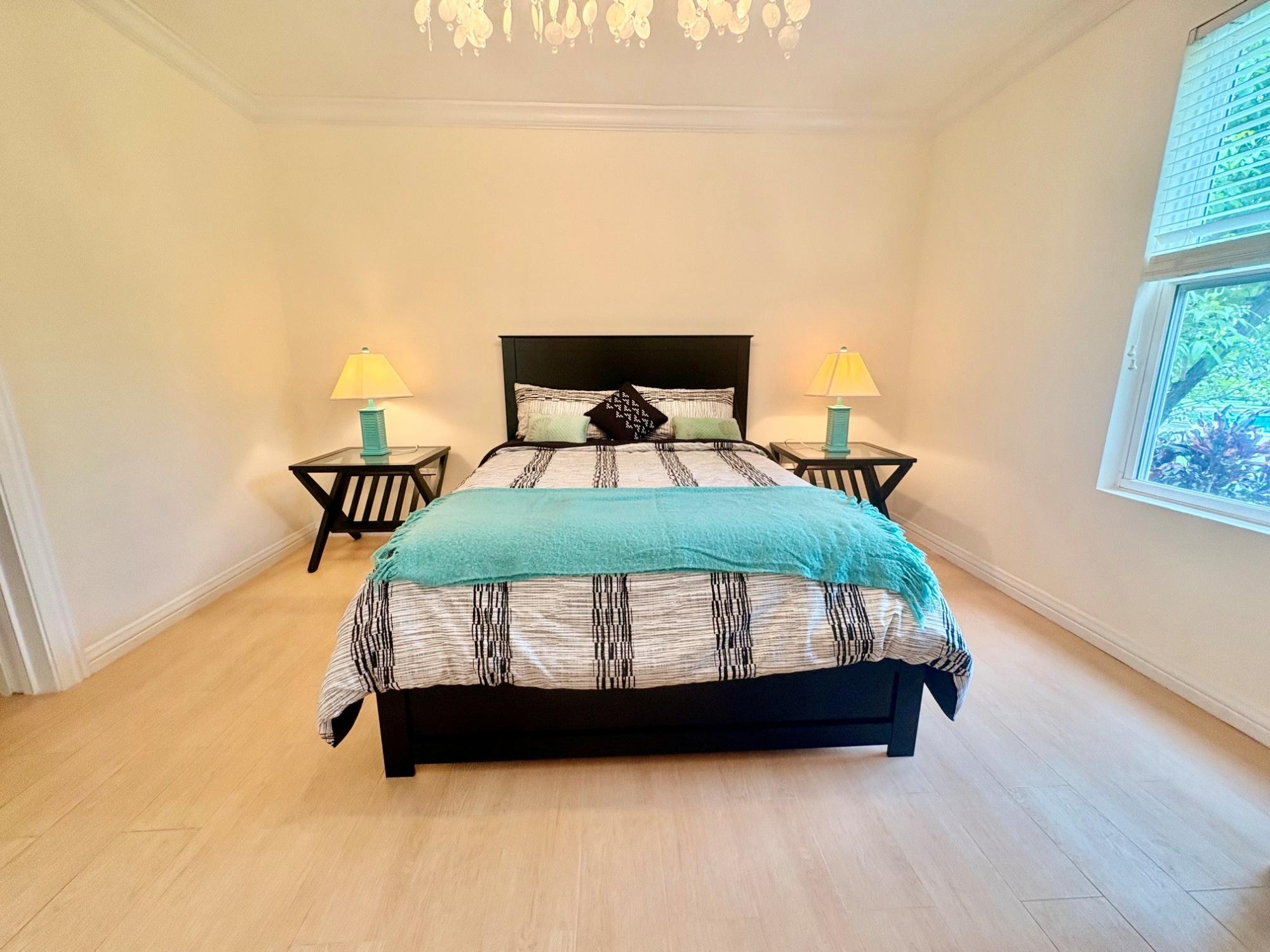 PARADISE ISLAND DR Unit: 10