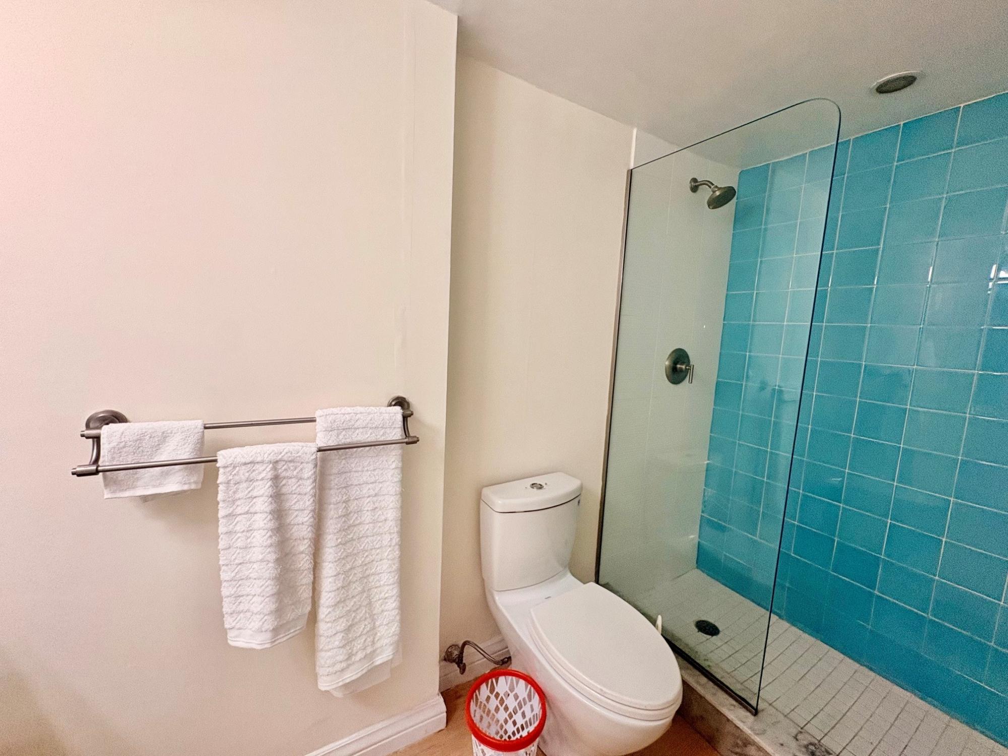 PARADISE ISLAND DR Unit: 10