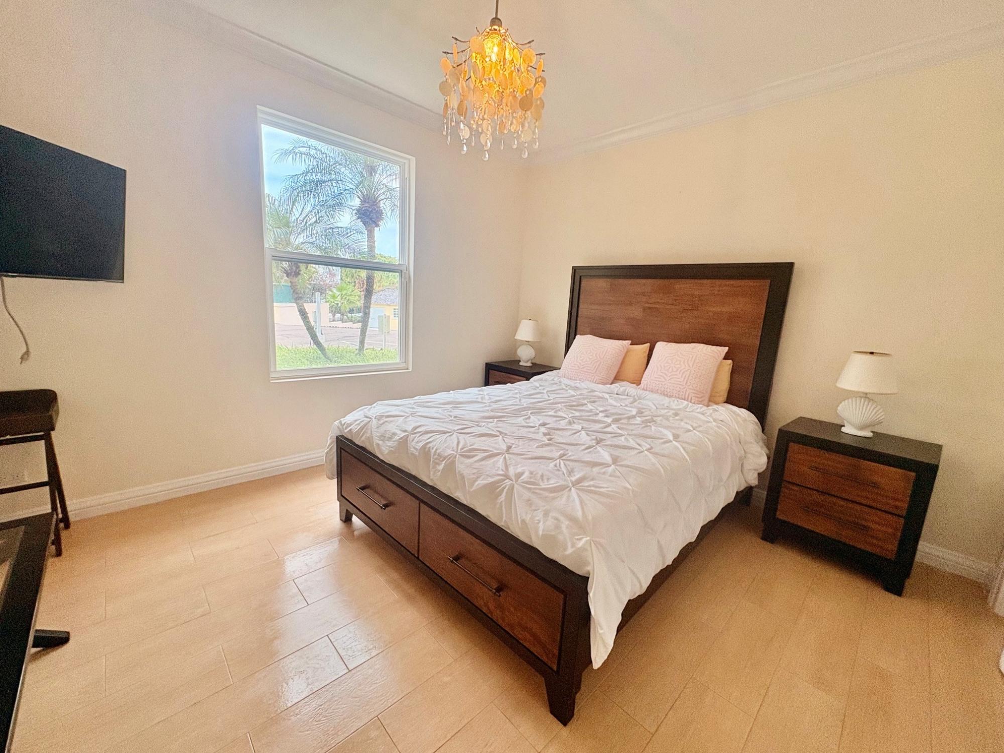 PARADISE ISLAND DR Unit: 10