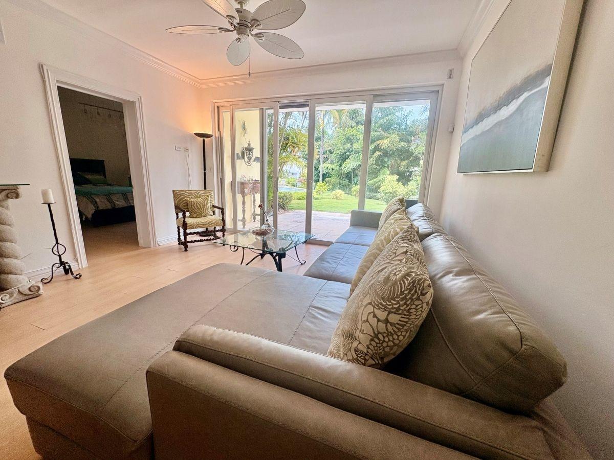 PARADISE ISLAND DR Unit: 10