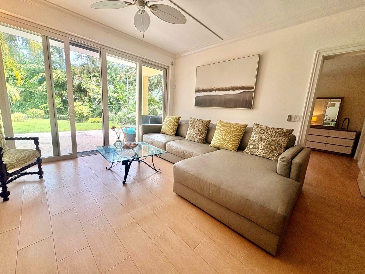 PARADISE ISLAND DR Unit: 10