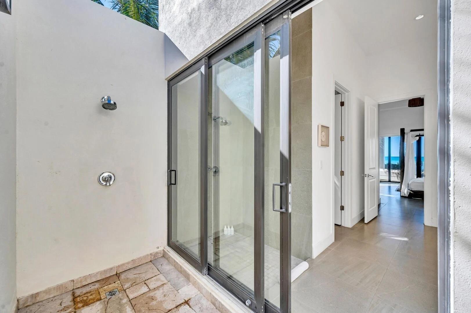 2404 ROCKWELL ISLAND Unit: 2404