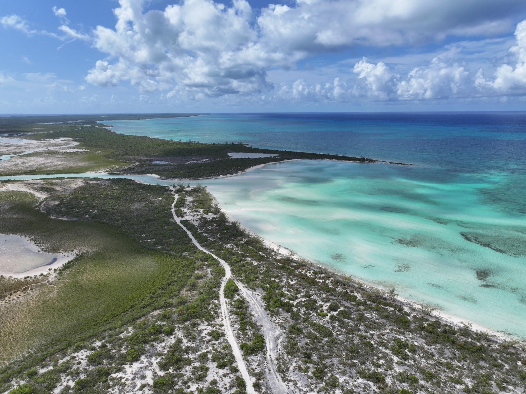 LERU. / LERAUX CAY