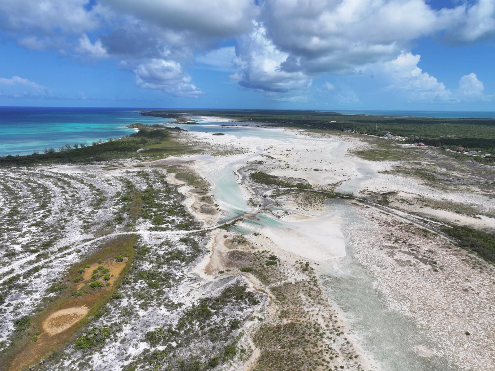 LERU. / LERAUX CAY