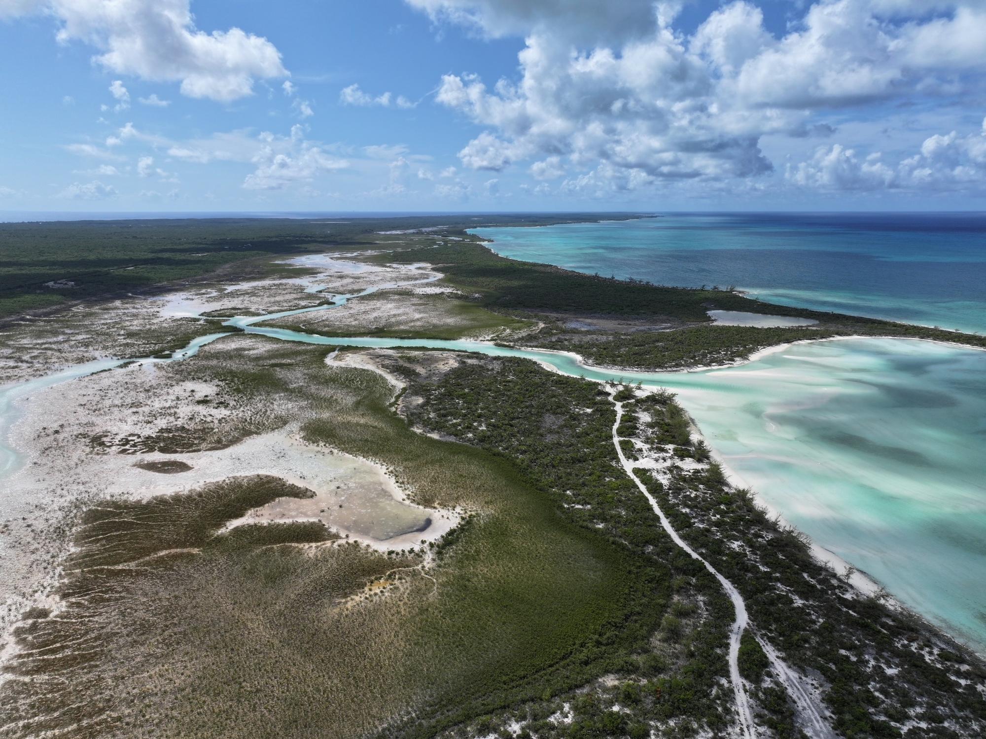 LERU. / LERAUX CAY