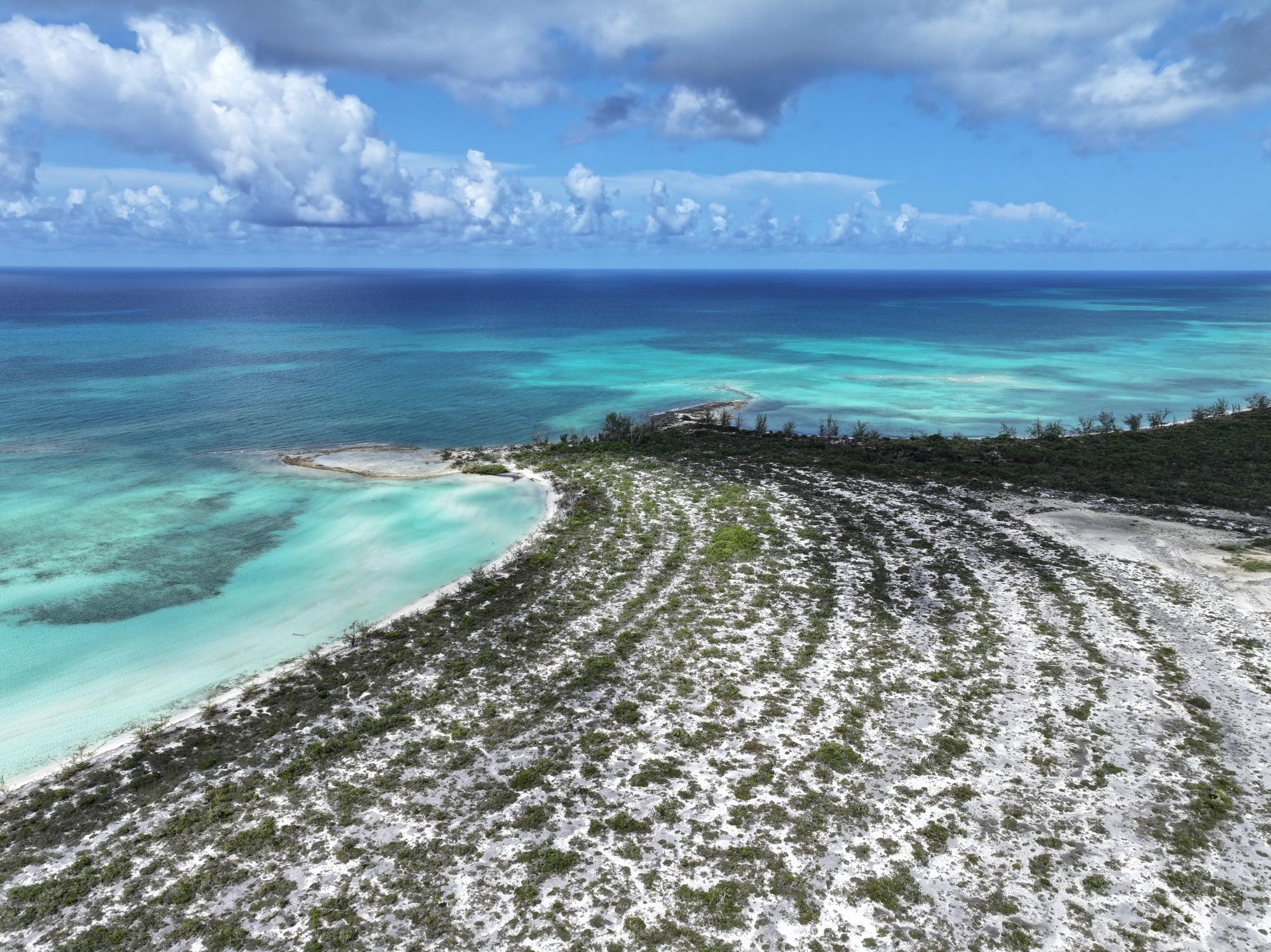 LERU. / LERAUX CAY