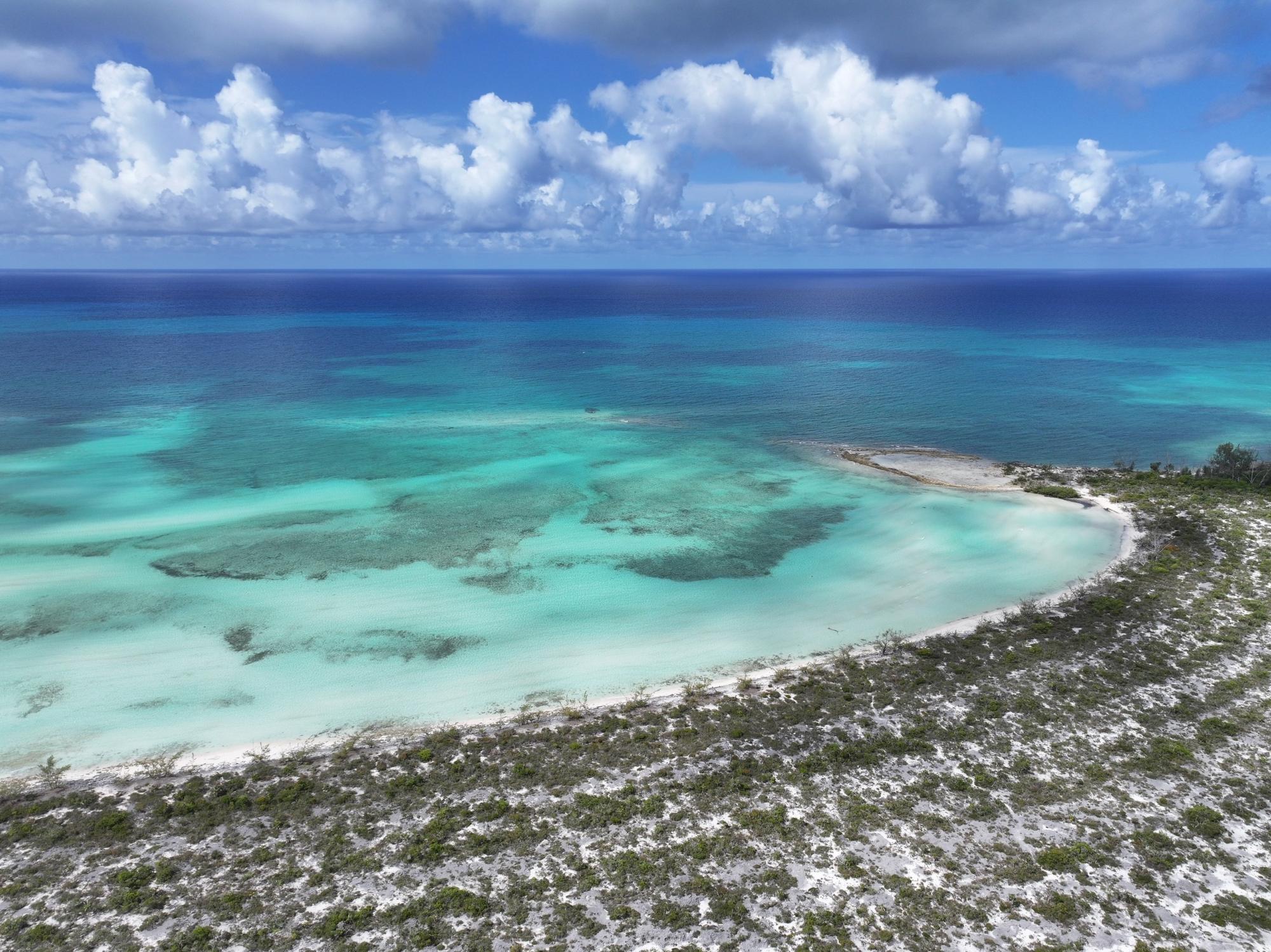 LERU. / LERAUX CAY