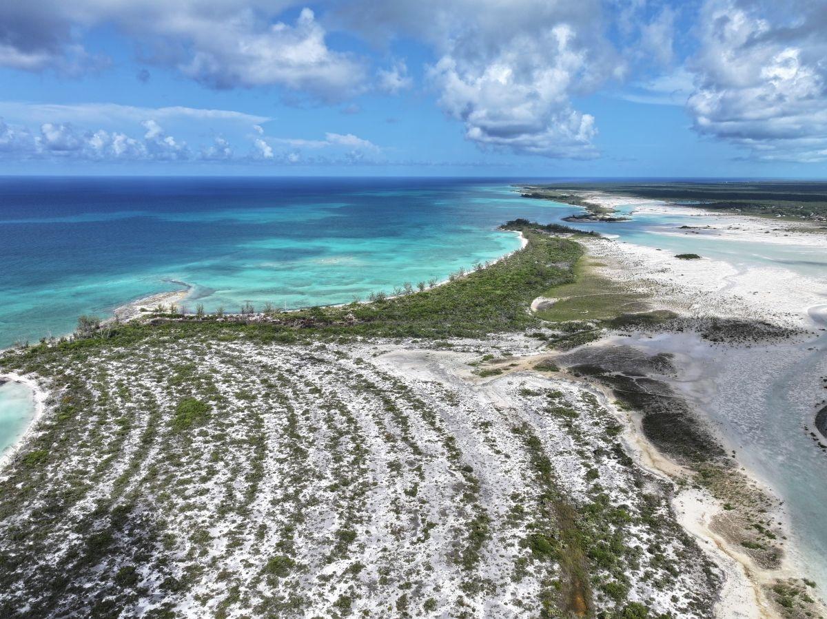 LERU. / LERAUX CAY