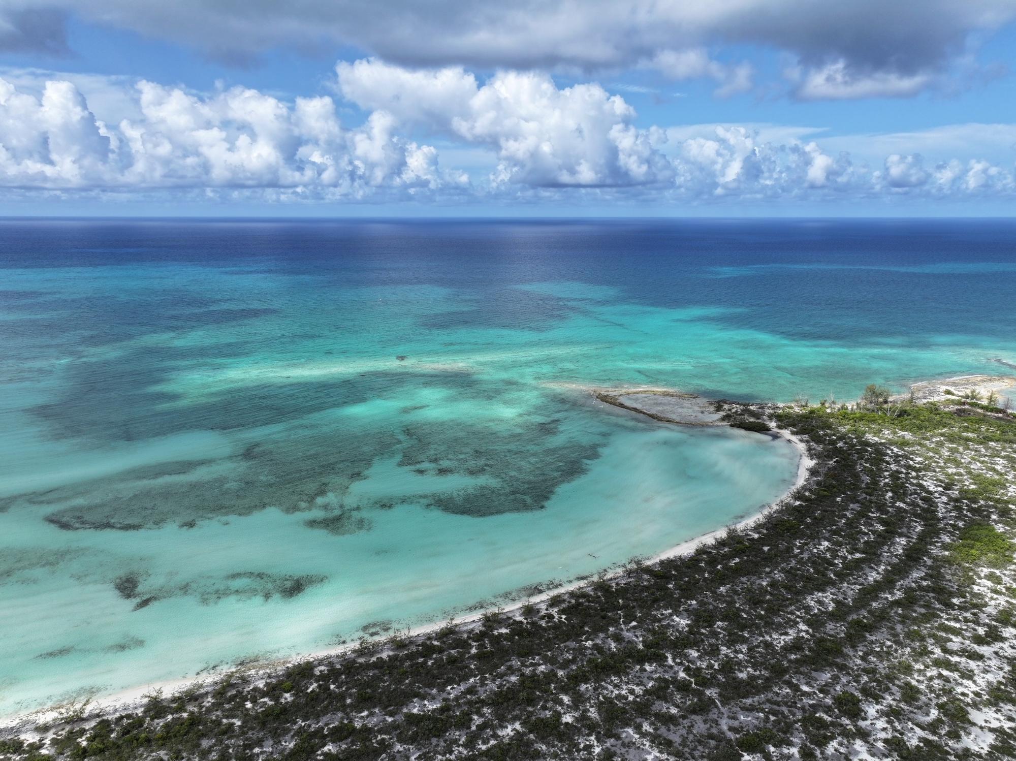 LERU. / LERAUX CAY