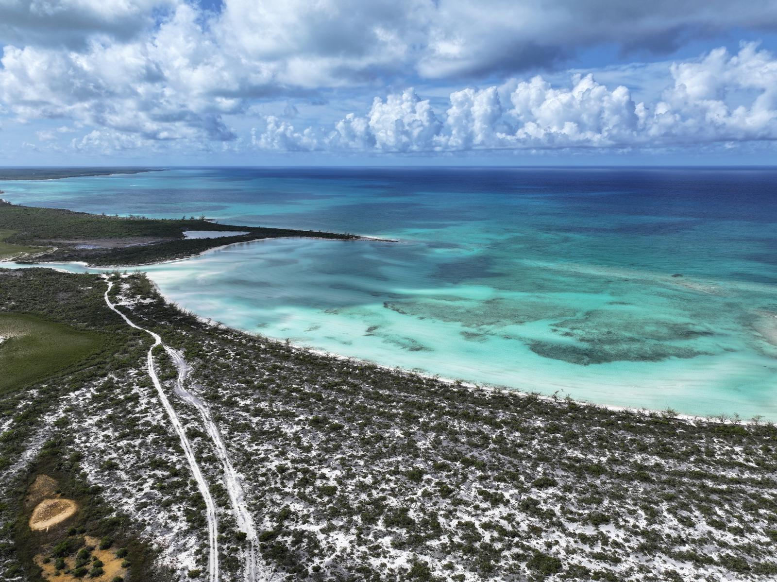 LERU. / LERAUX CAY