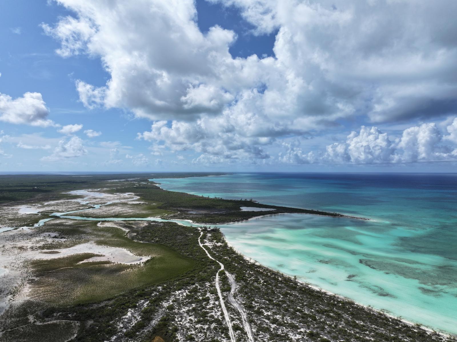 LERU. / LERAUX CAY