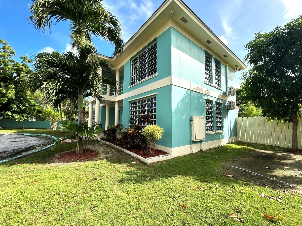 140 DEVONSHIRE DRIVE
