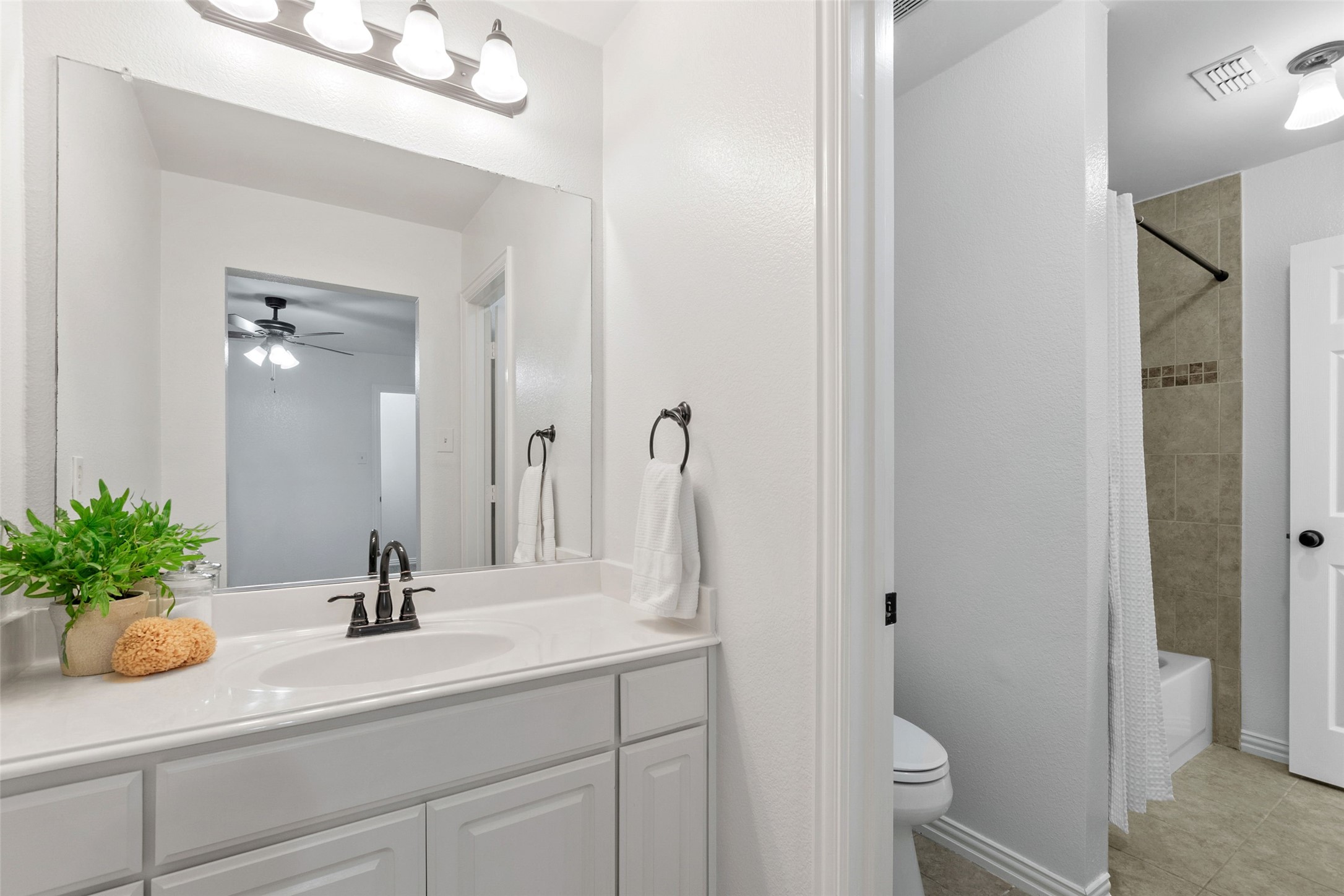 2904 Willowdale Court