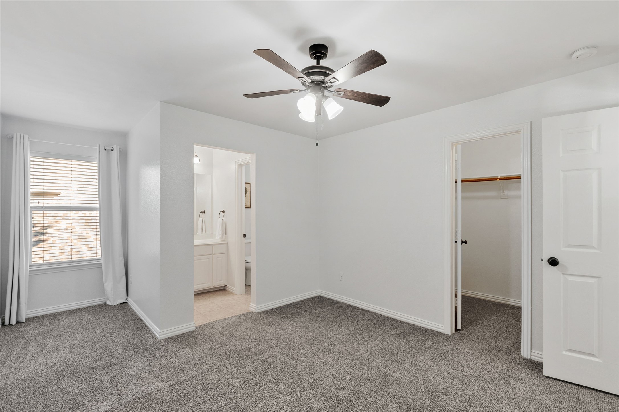 2904 Willowdale Court