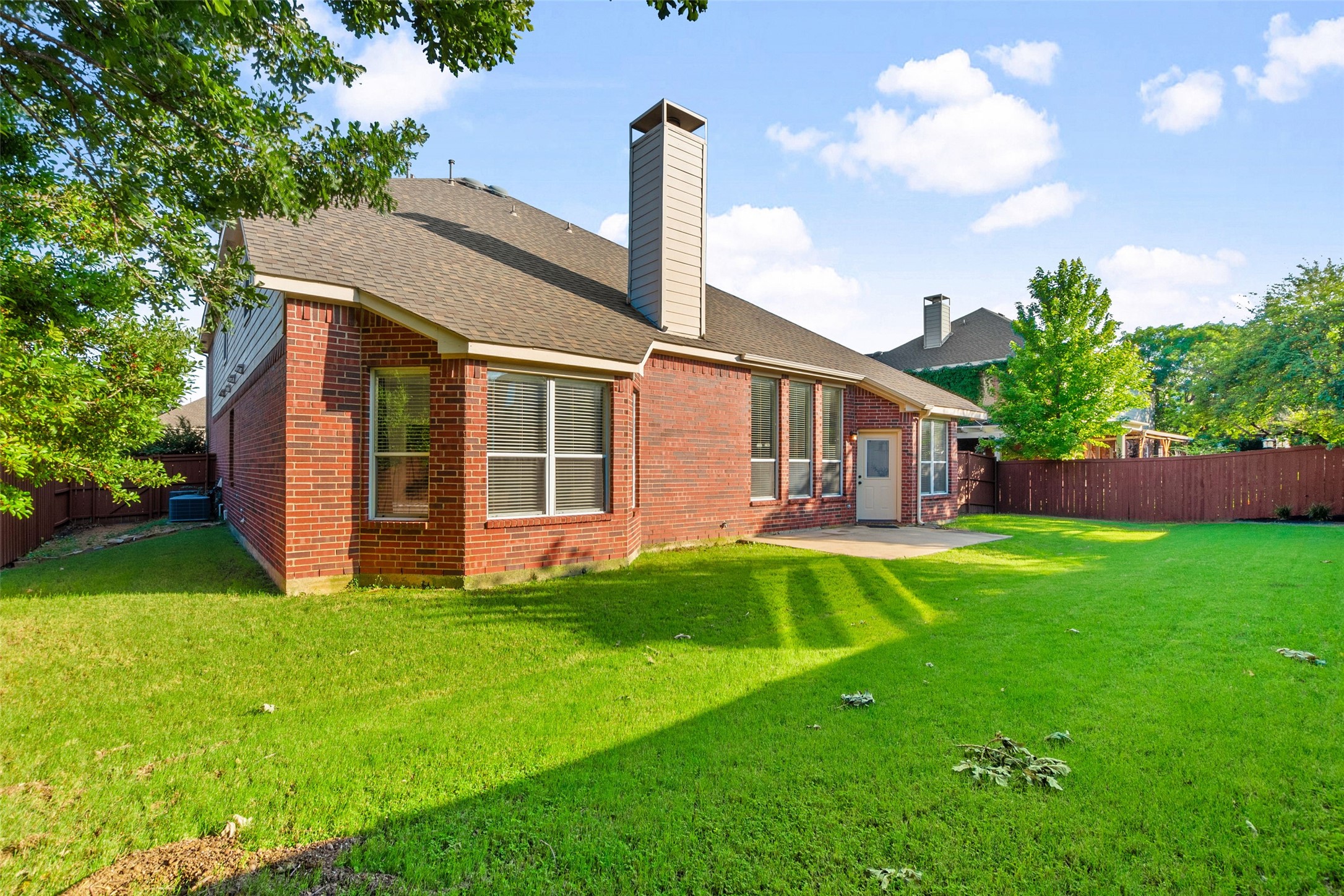 2904 Willowdale Court