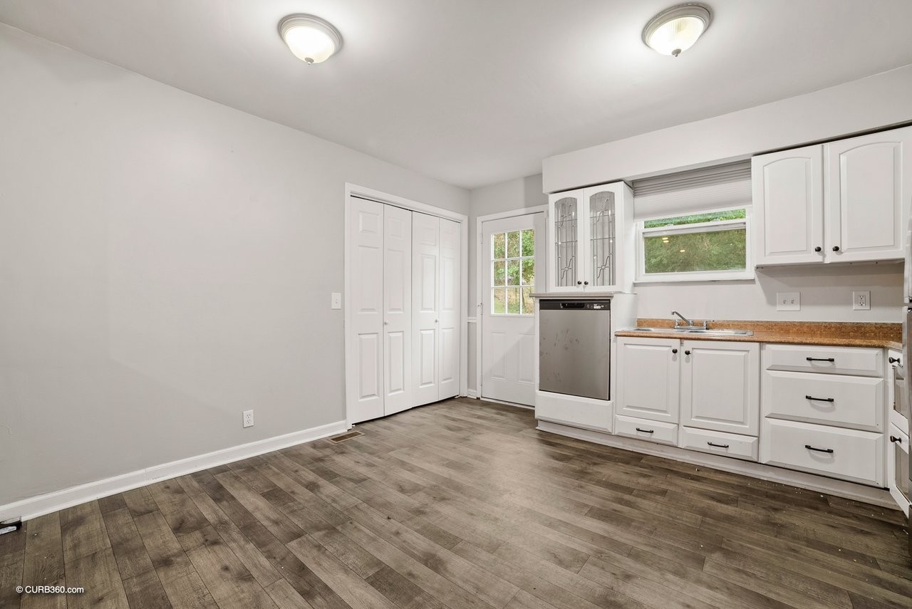 104 Jacksons Retreat Ct