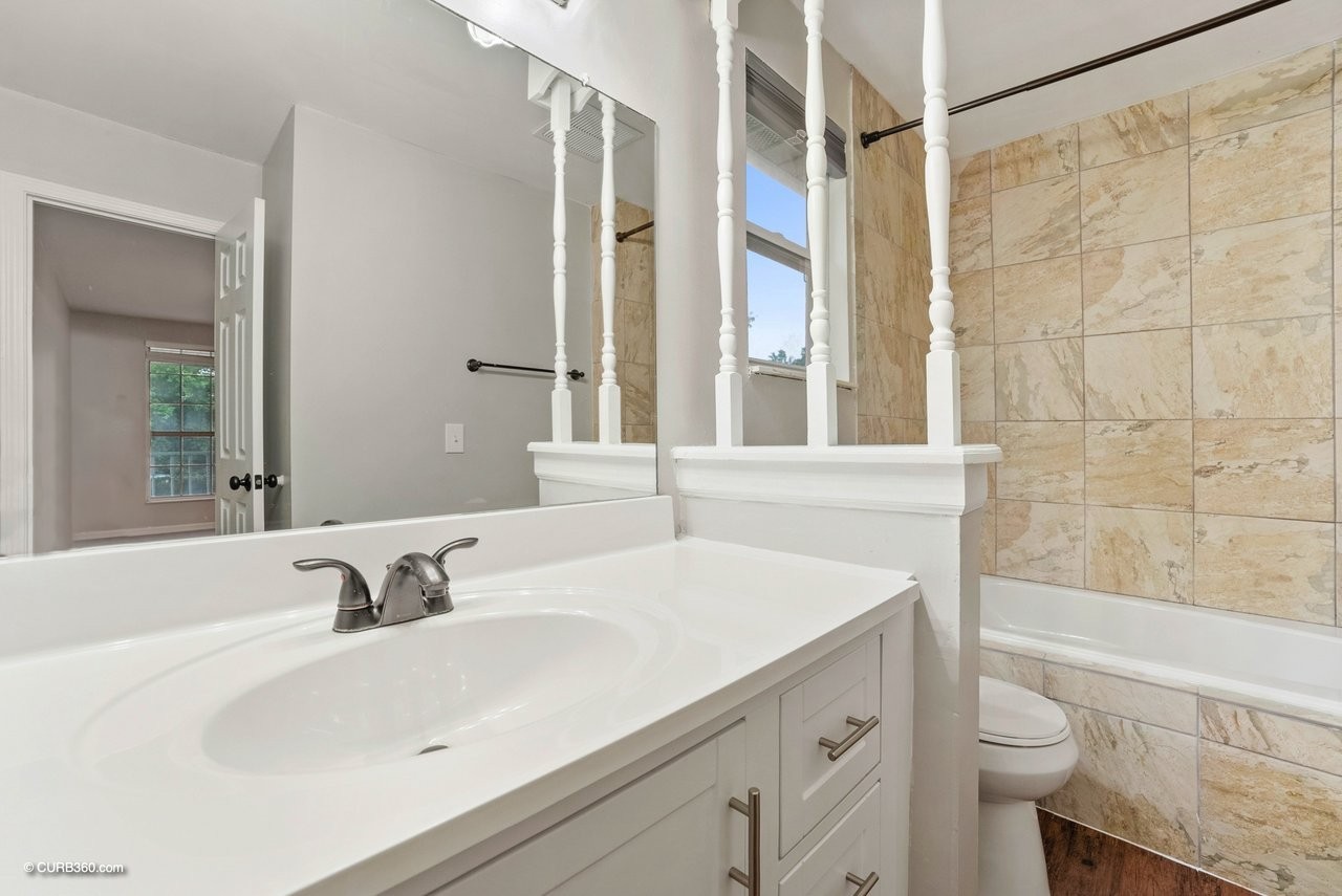 104 Jacksons Retreat Ct