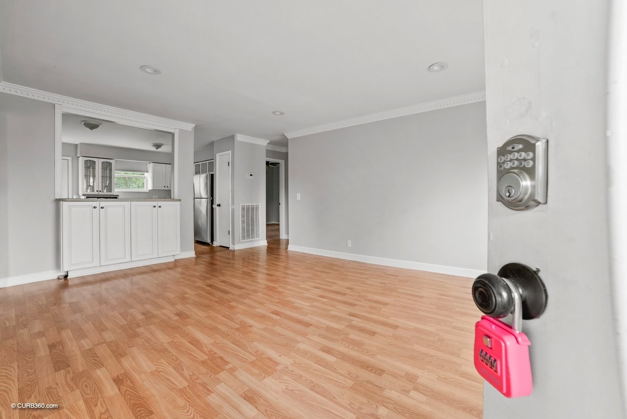 104 Jacksons Retreat Ct