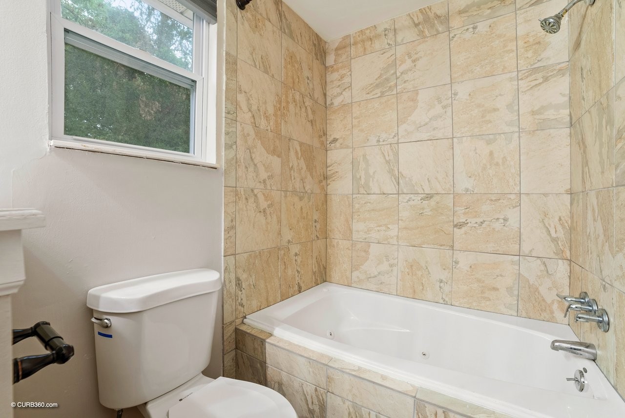 104 Jacksons Retreat Ct